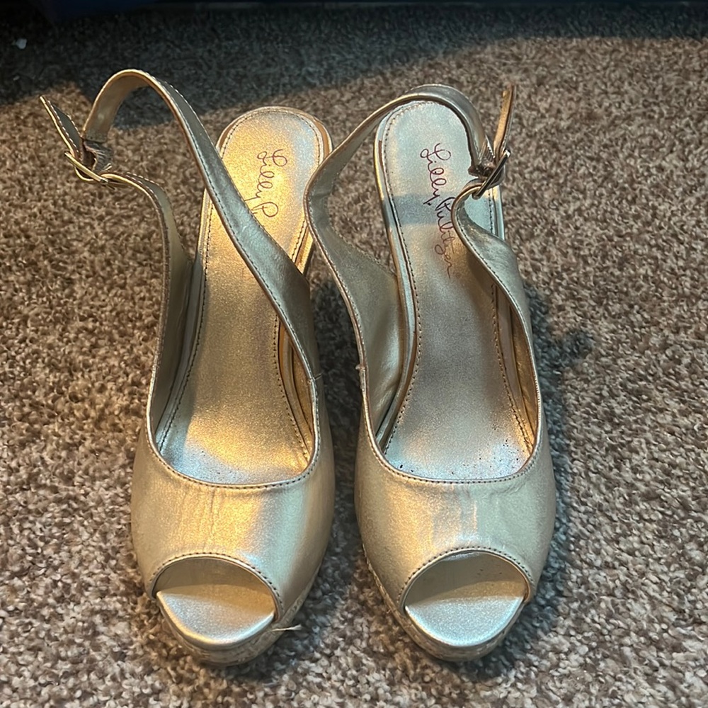 Lilly Pulitzer Kristin Gold Metallic Leather Wedges Sandals Size 8